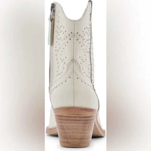 (LIKE NEW) Dolce Vita Solow Stud Western Boot Size 8.5 (NWOT) Never worn. - Picture 4 of 11